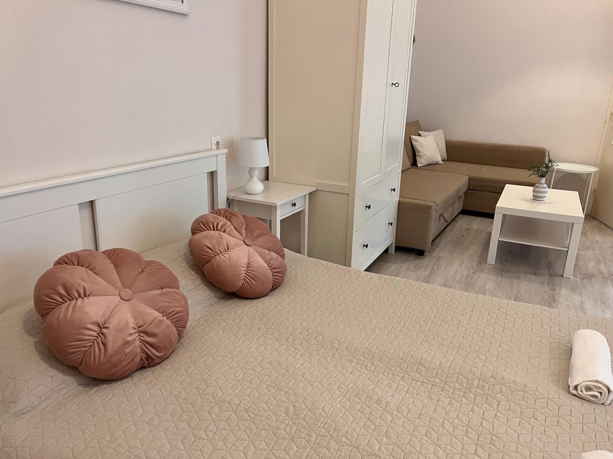 Pacsirta Apartmanhaz Eger Eksteriør bilde